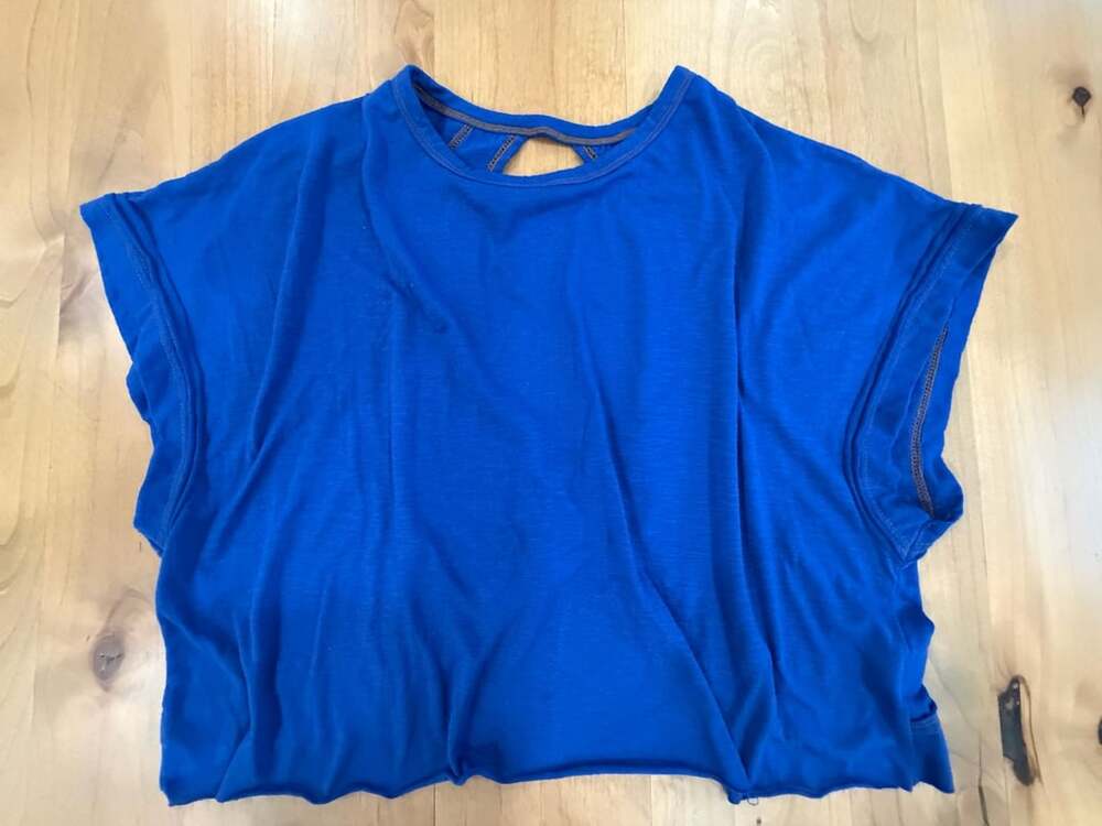 SHEIN Blue Open Back Short Sleeve Workout Top Size L 8/10